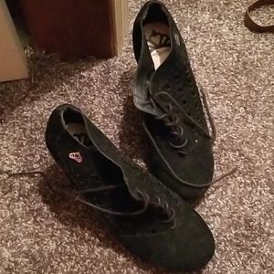 Fergalicious wedges